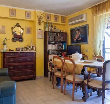 Appartamento Carly & Dane Vacation House Taormina Esterno foto