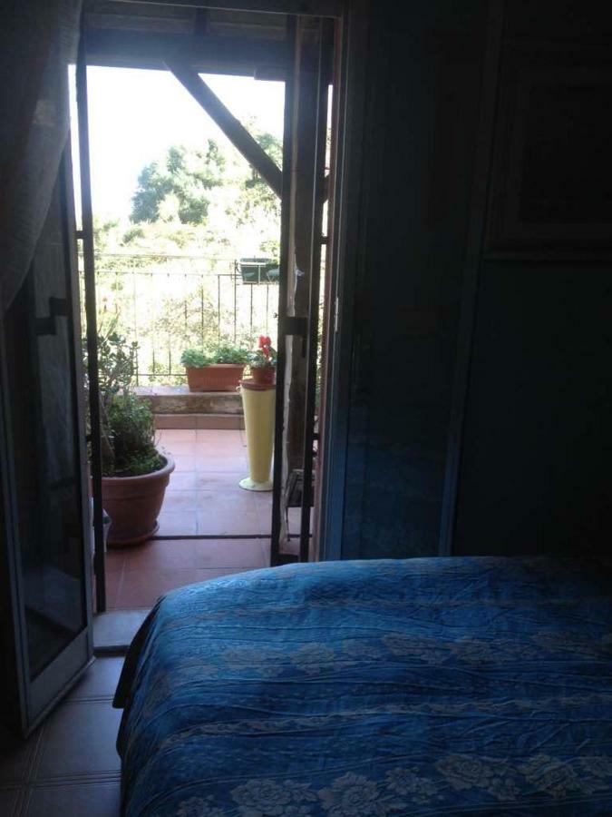 Appartamento Carly & Dane Vacation House Taormina Esterno foto